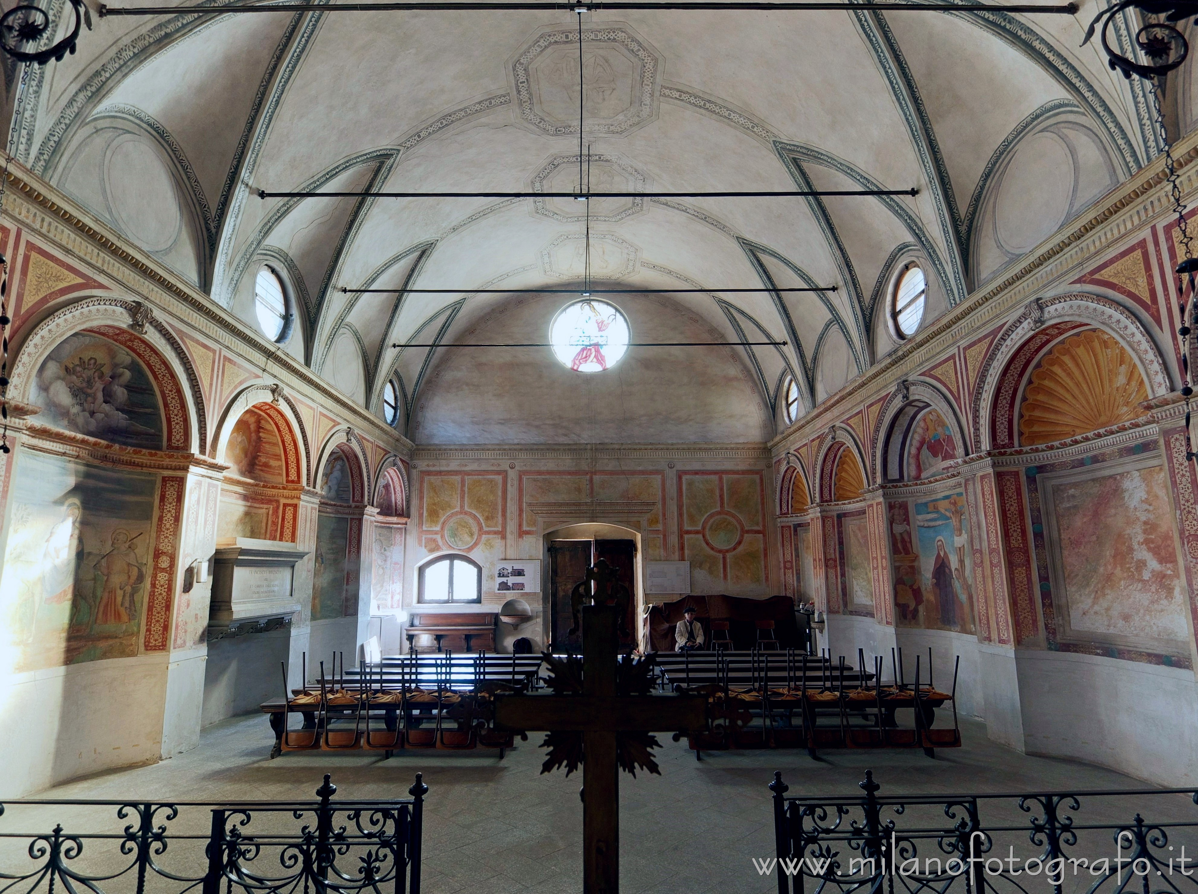 Vimodrone (Milan, Italy) - Nave of the Church of Santa Maria Nova al Pilastrello